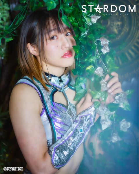 Autographed Syuri Portrait 2024 04 Stardom
