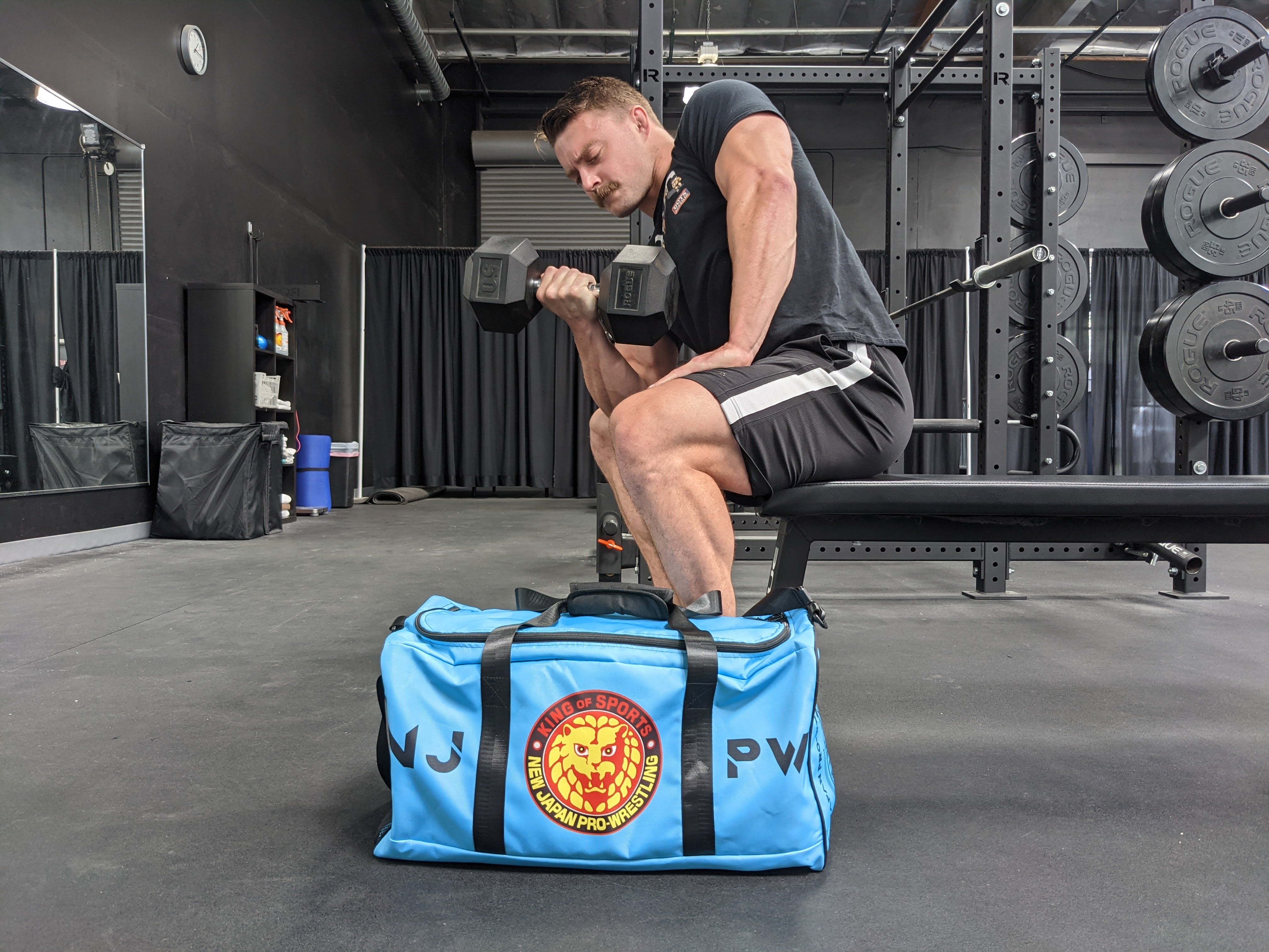 Bullet Club Duffle bag - Image 11