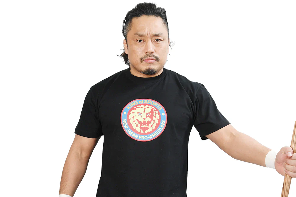 Lion Mark Retro Tee (Black) - Image 3